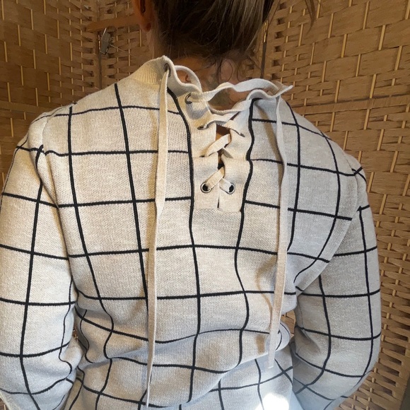 Madewell Grid Lace-Back Sweater - Picture 5 of 12